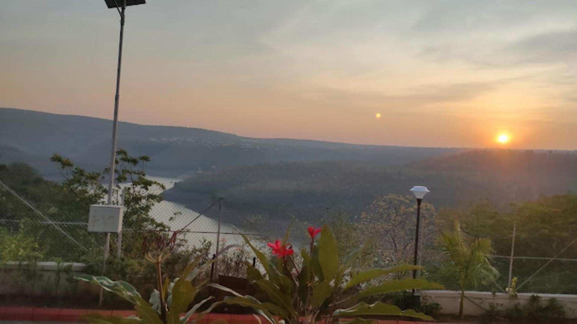 Hotel Haritha , Eegalapenta Srisailam Buitenkant foto